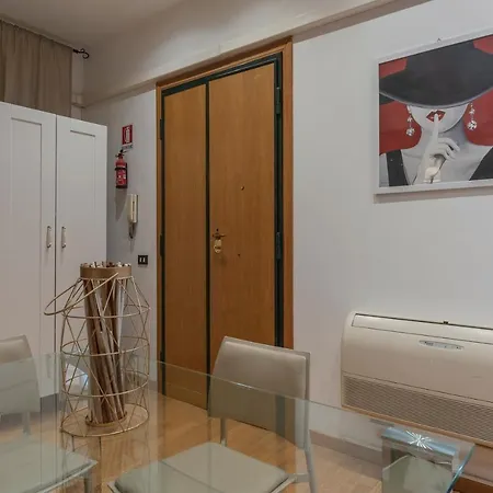 Piazza Di Spagna Elegant Flat Apartment