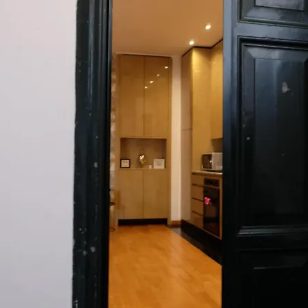 Via Delle Carrozze, Piazza Di Spagna